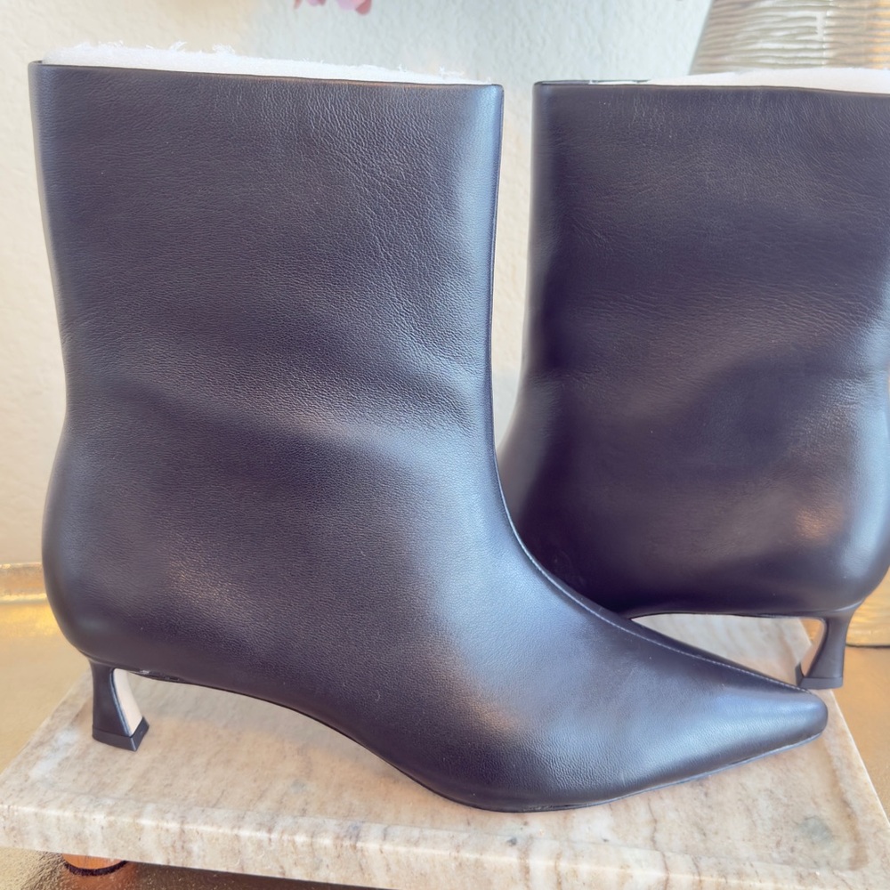 Black Leather Ankle Boots. *NEW, never worn